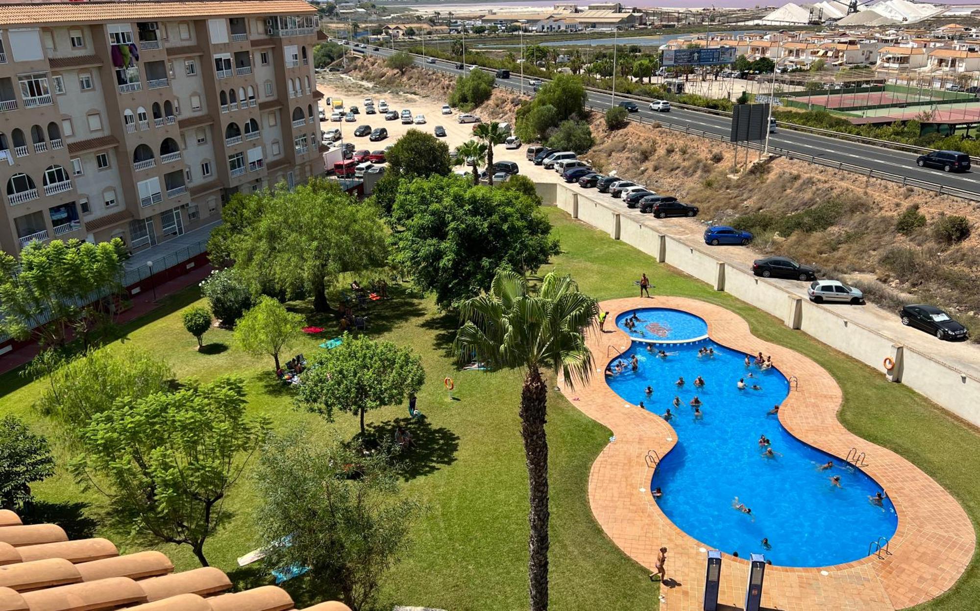 Nice And Central Apartment Torrevieja Esterno foto
