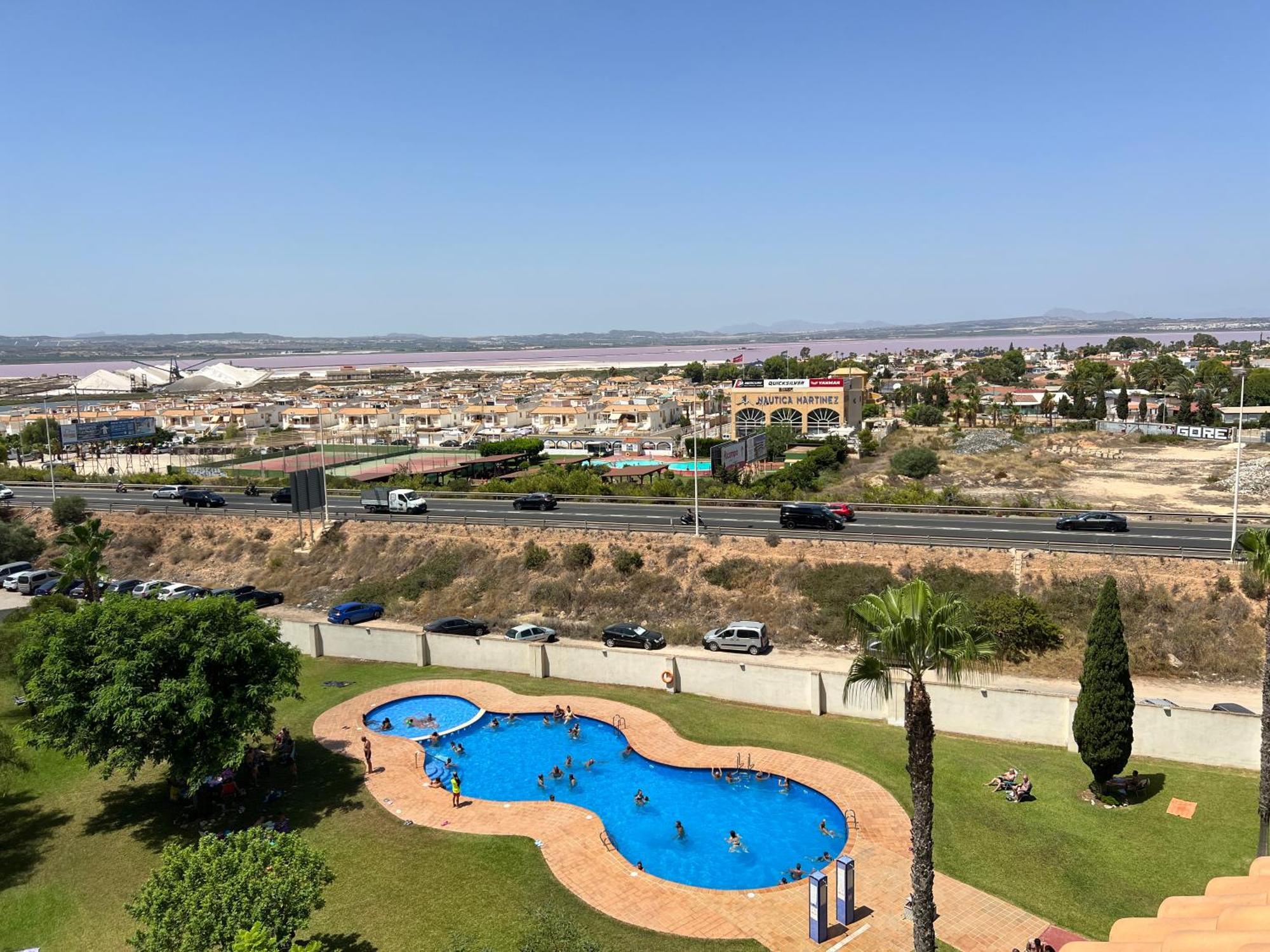 Nice And Central Apartment Torrevieja Esterno foto