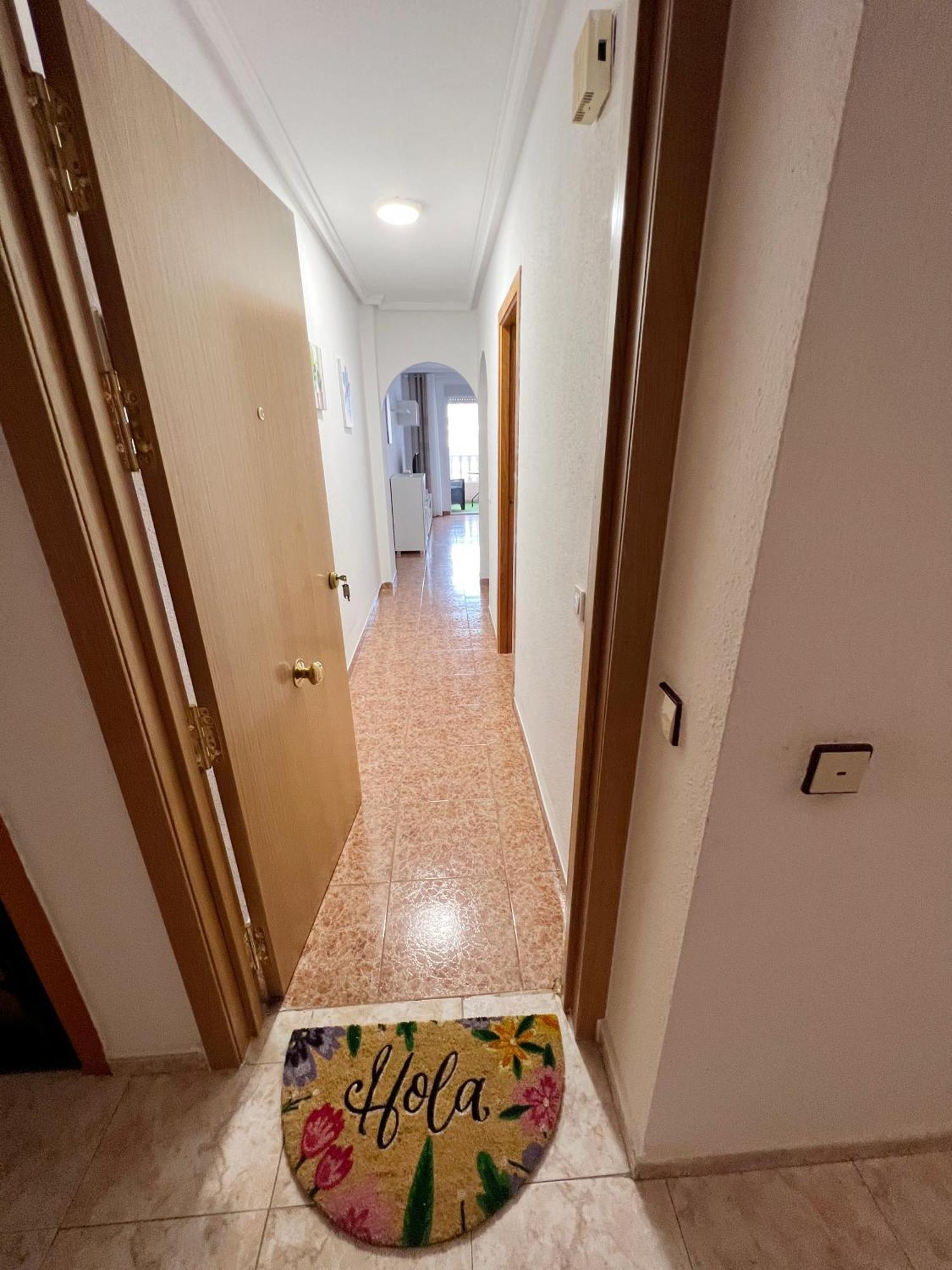 Nice And Central Apartment Torrevieja Esterno foto